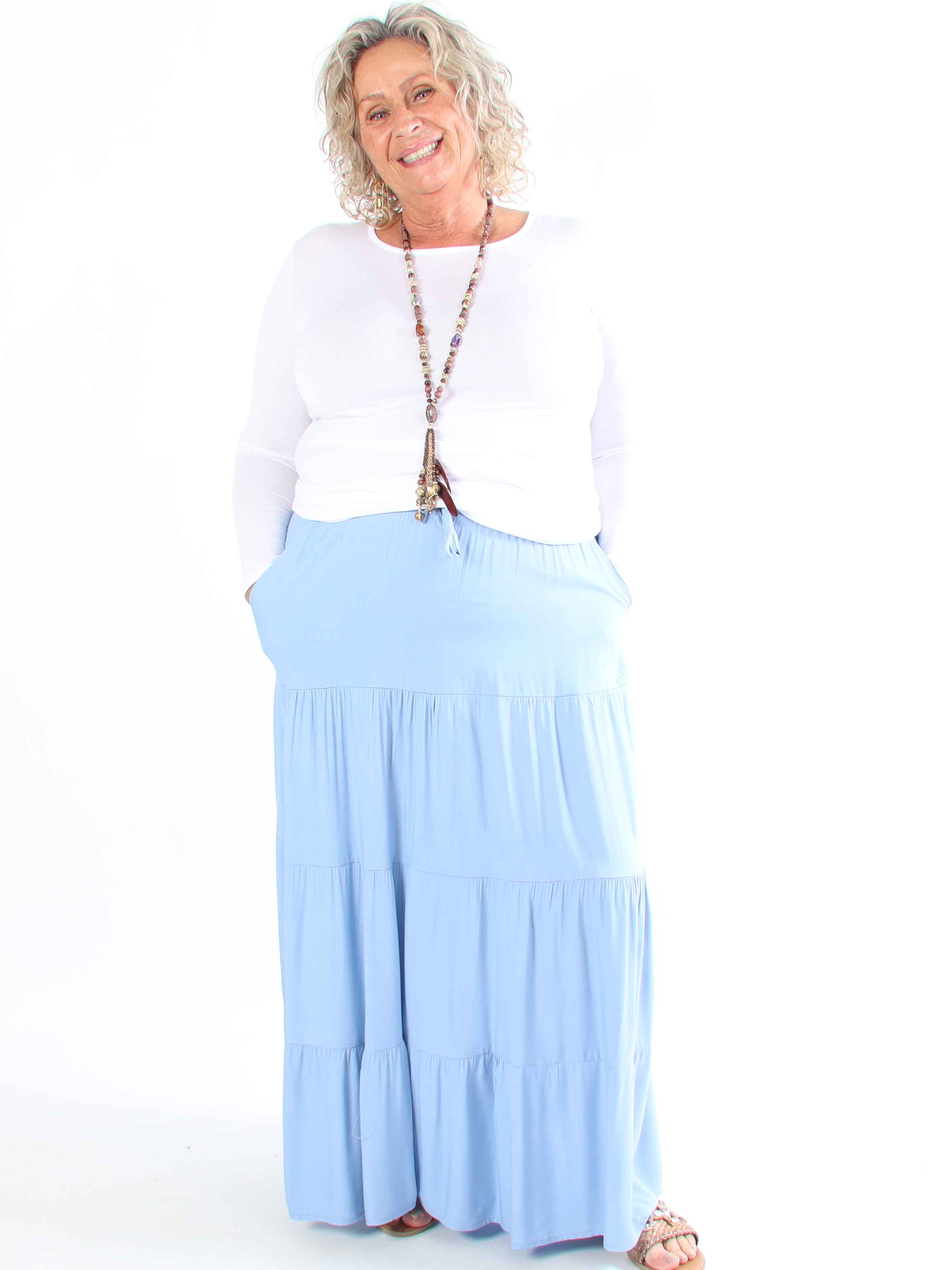 Kayla - Plus size nederdel i viskose med lag på lag look